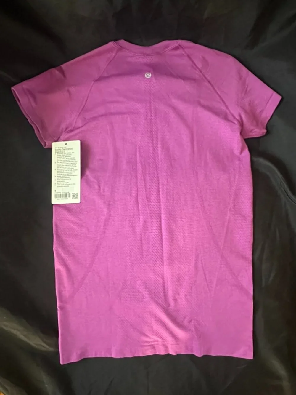 lululemon athletica Swiftly Tech Short Sleeve 2.0 Vivid Plum Size 8 NWT